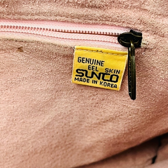 🌼MARKDOWN🌼 Vintage Pale Pink Eel Skin Shoulder Bag by SUNCO - Picture 4 of 10